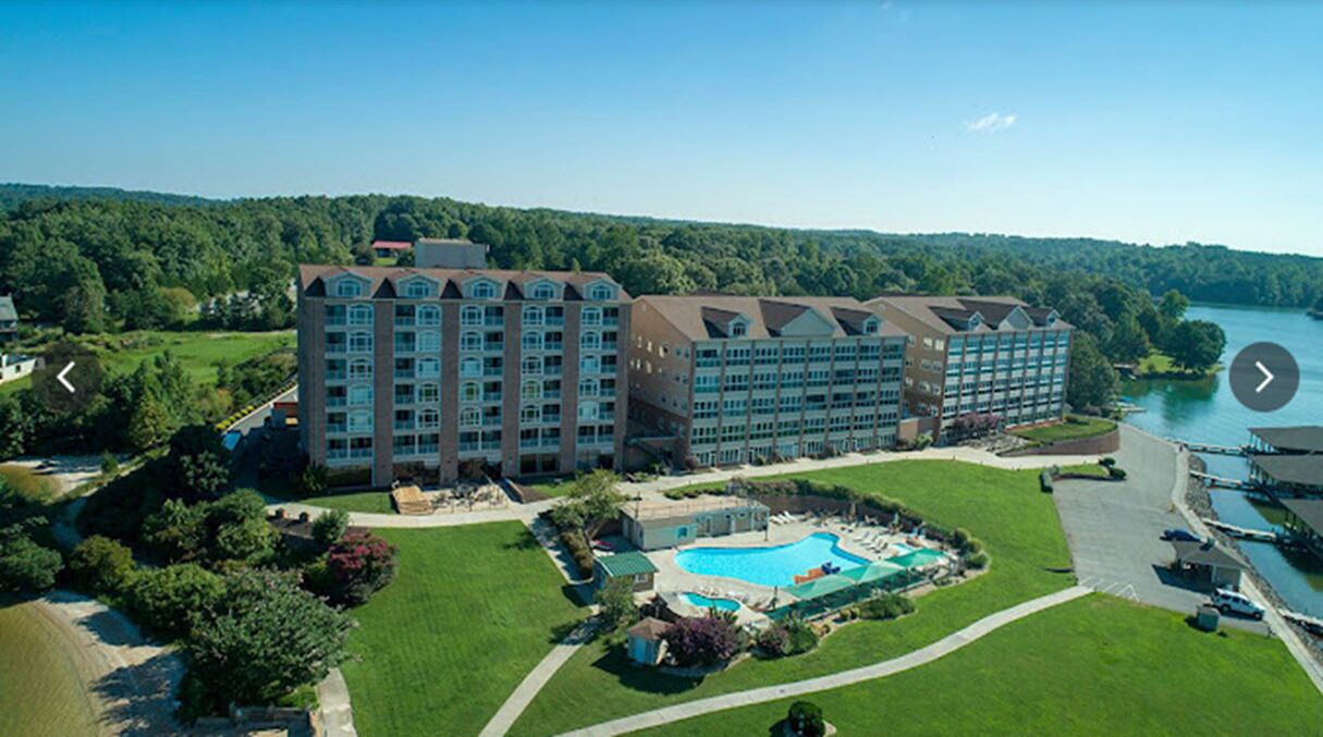 Studio at Smith Mountain Lake - Golf, Swim, Love SML