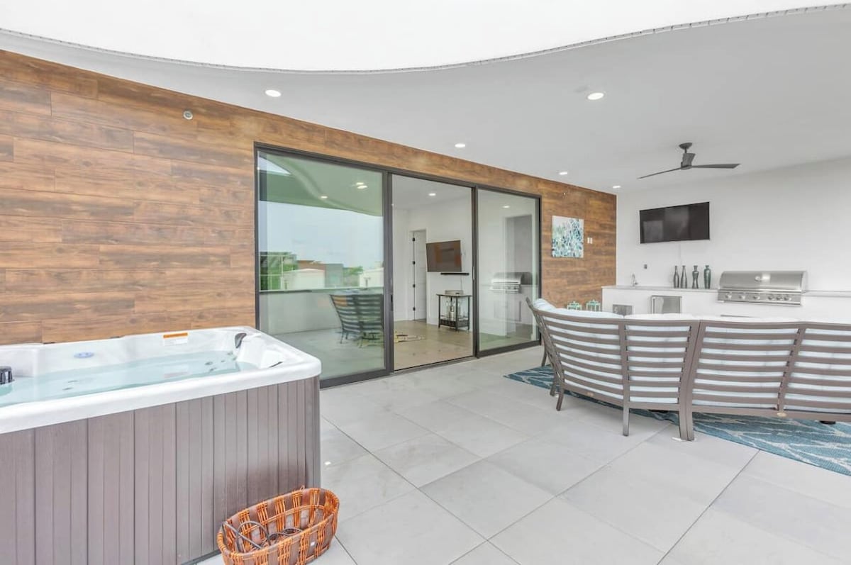 Photo 2 of Luxury 4 Story Home with an Elevator & Private Hot Tub
