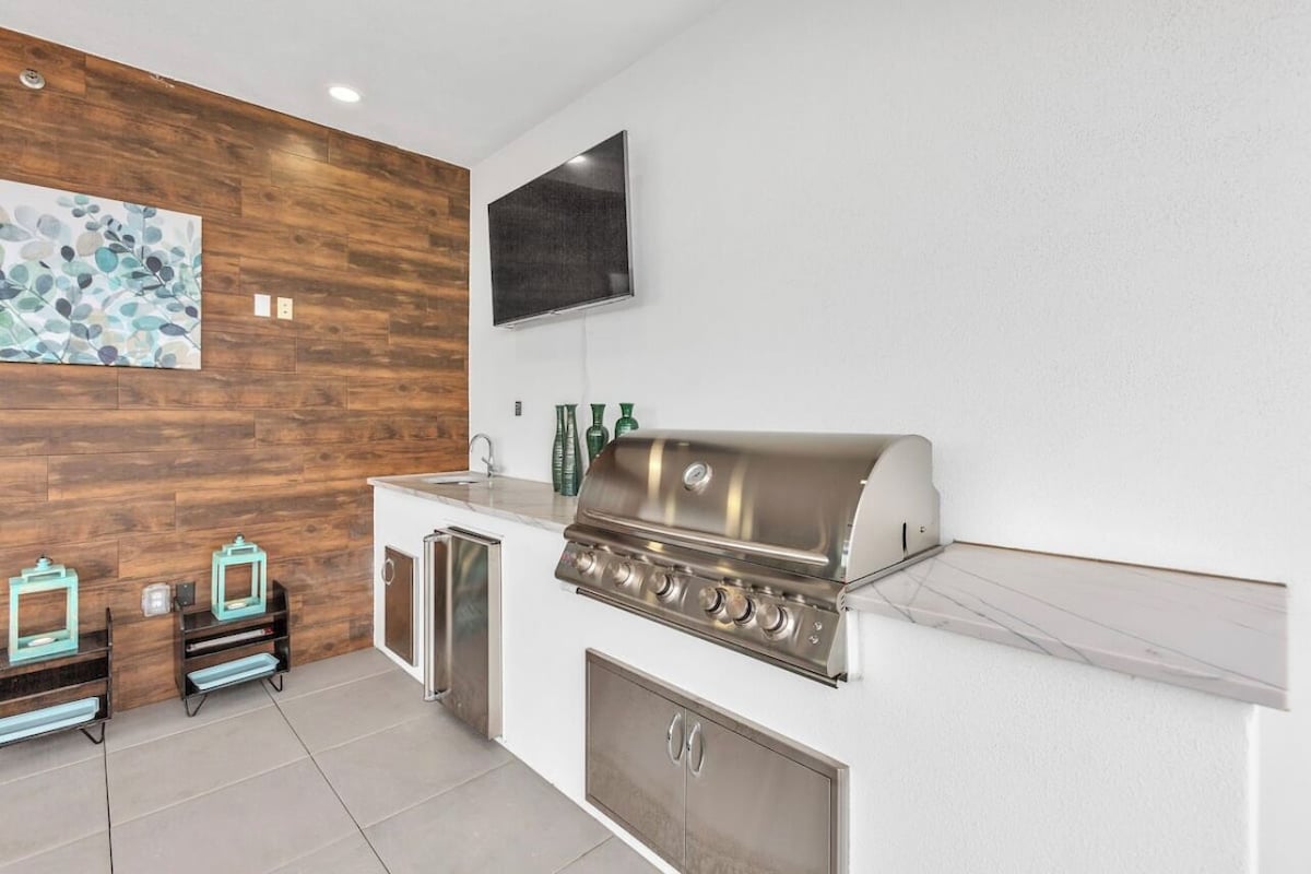 Photo 40 of Luxury 4 Story Home with an Elevator & Private Hot Tub