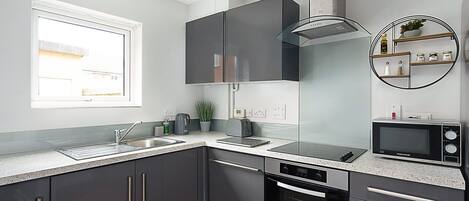 Apartment | Private kitchen | Fridge, microwave, oven, stovetop