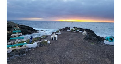 House above the sea. Impressive.