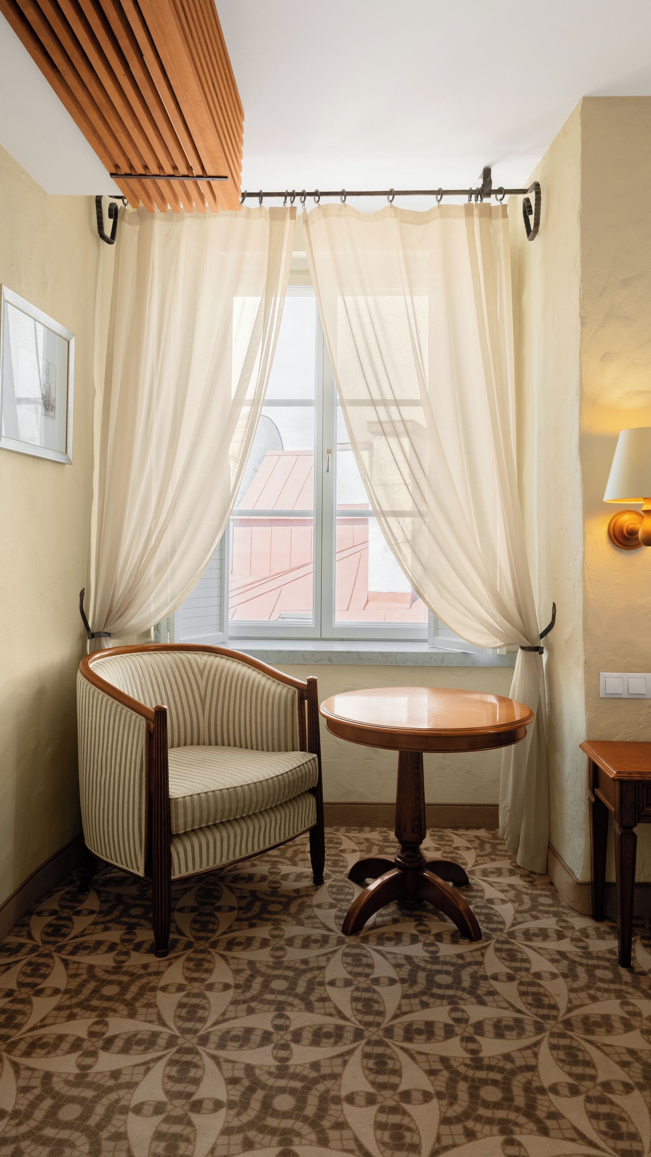 superior double or twin room | 1 bedroom, minibar, in-room safe, desk