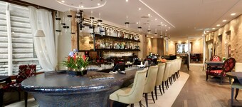 Rixwell Collection Savoy Boutique Hotel