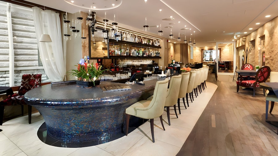 Rixwell Collection Savoy Boutique Hotel