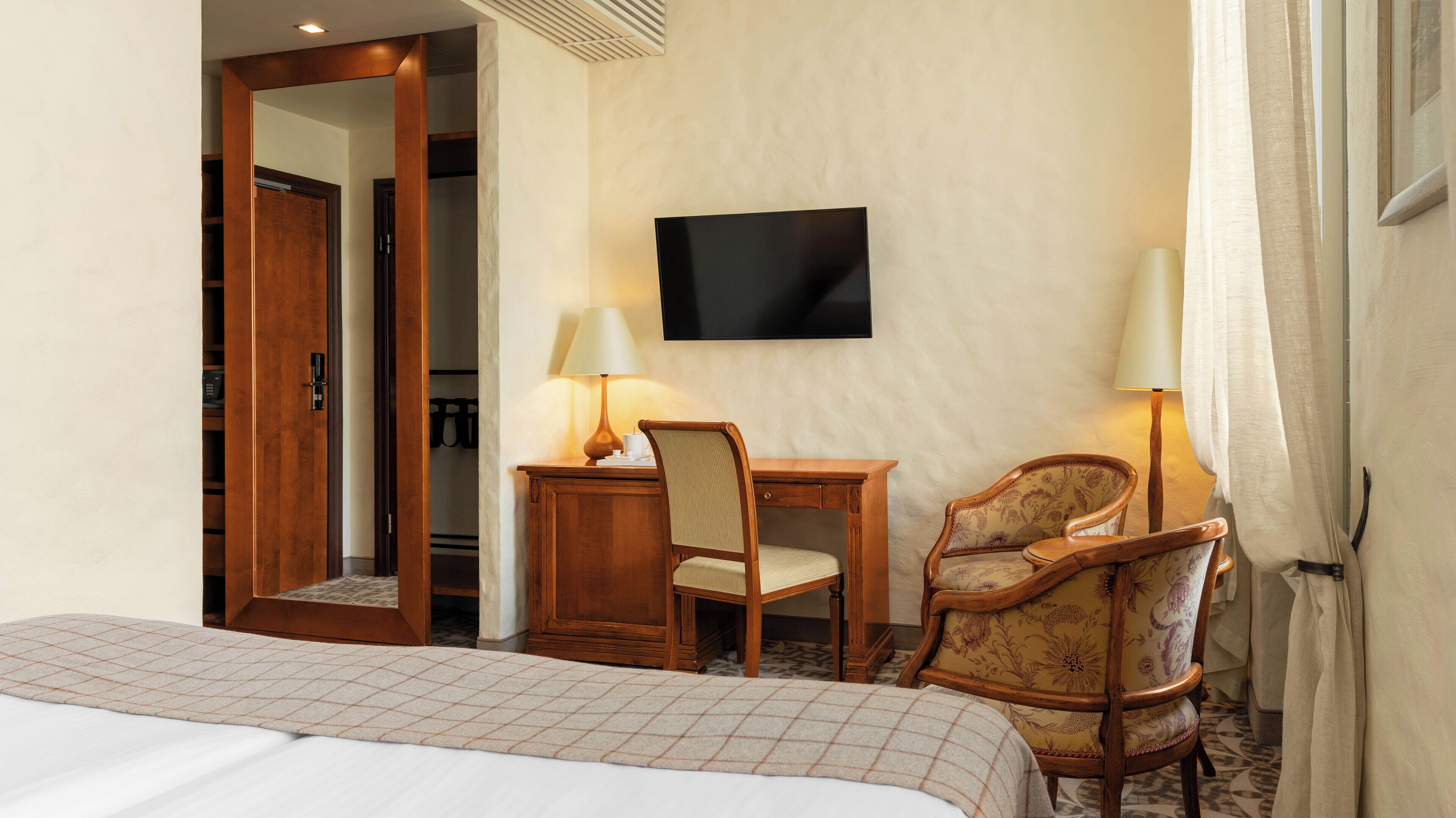 Photo - Rixwell Collection Savoy Boutique Hotel