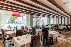 Restaurant - Rixwell Collection Savoy Boutique Hotel (Tallinn)