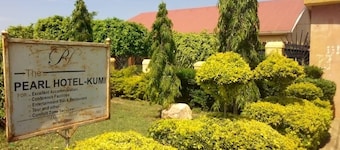 The Pearl Hotel Kumi