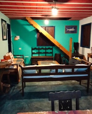 ChaumiĂšre familiale, 4 chambres, vue sur la montagne | 4 chambres, rideaux dâobscurcissement, fer et planche Ă repasser