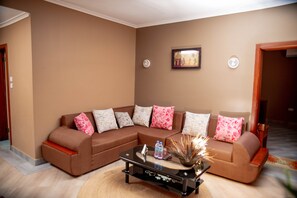 Télévision LED de 32 pouces avec chaînes par câble, télévision