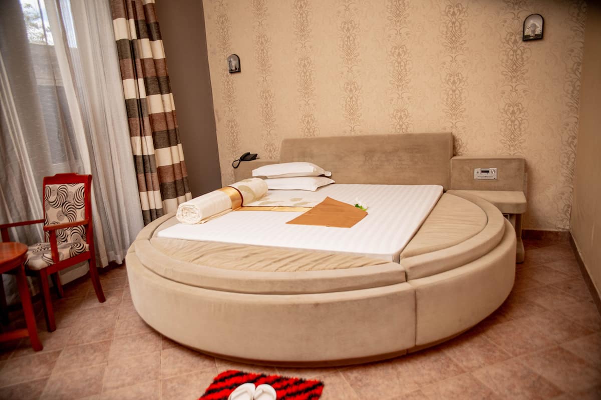 Premier tweepersoonskamer | 1 slaapkamer, lakens van Egyptisch katoen, luxe beddengoed