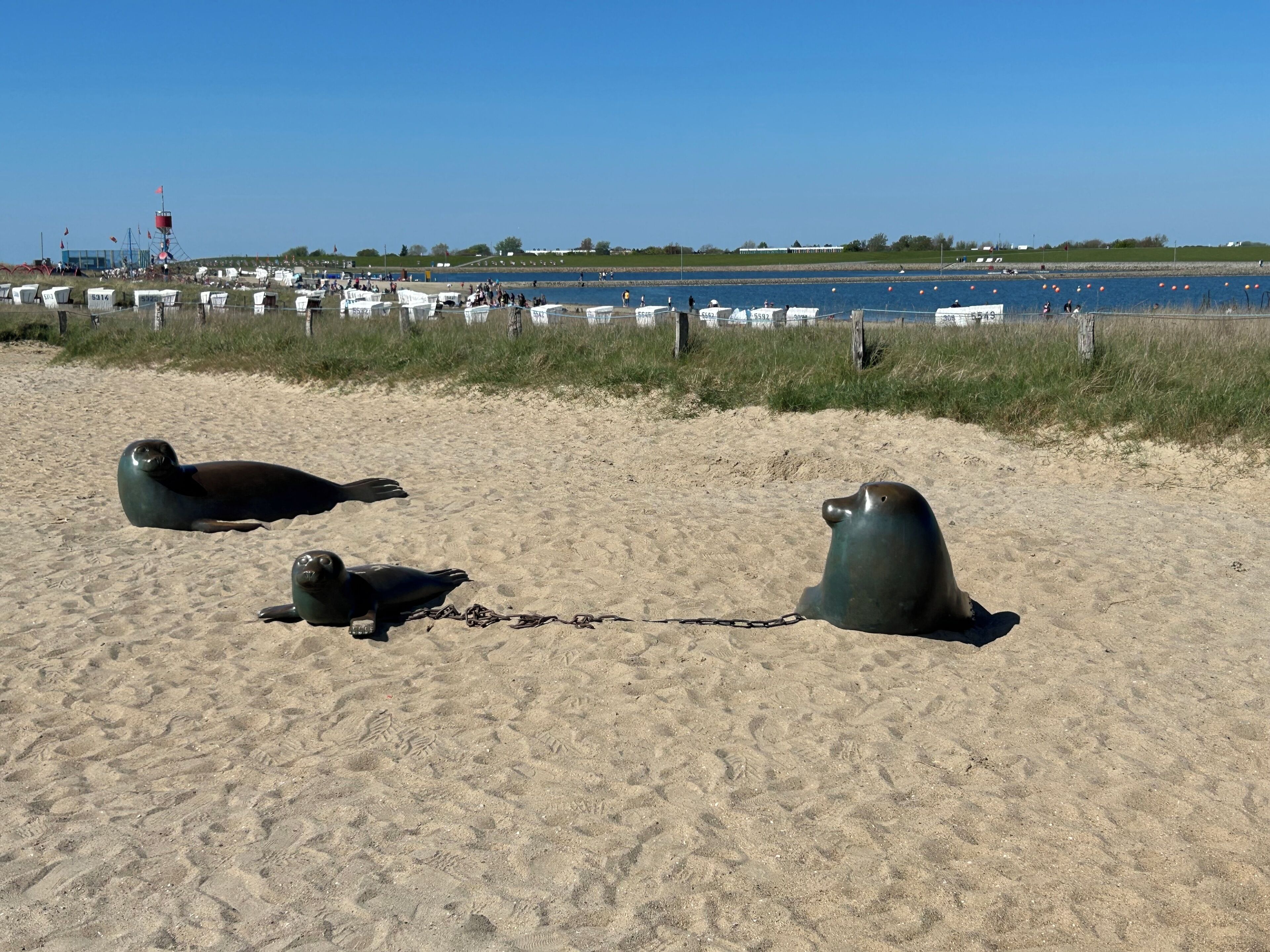 In Strandnähe, Liegestühle