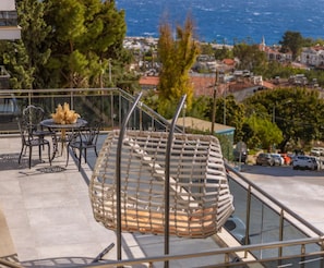 Family Apartment, 2 Bedrooms, Non Smoking, Sea View | Terrasse/Patio