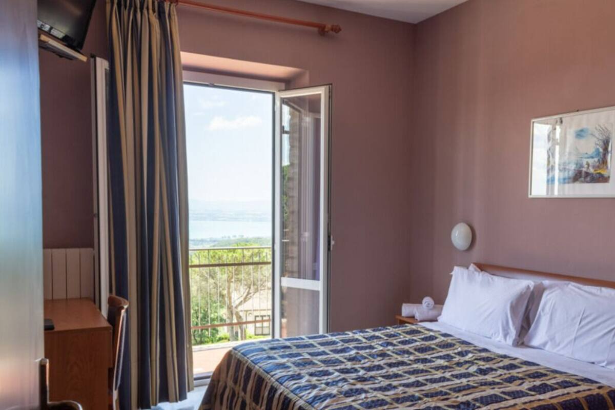 Habitación panorámica - 1 cama matrimonial o 2 individuales | Wifi gratis y ropa de cama
