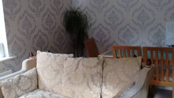 Apartment, Multiple Beds | Interior
