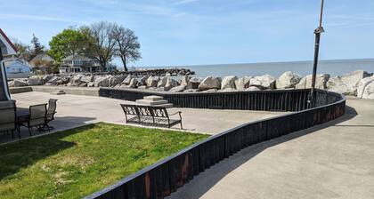 Lake Front! Beach Access! Sunroom! Amazing Lake Views! New Listing! Cedar Point!