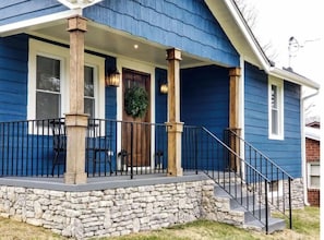 Exterior detail - Beautiful Bristol Bungalow w/ Firepit- 5 mins to downtown & 6 mins to Casino (Bristol)