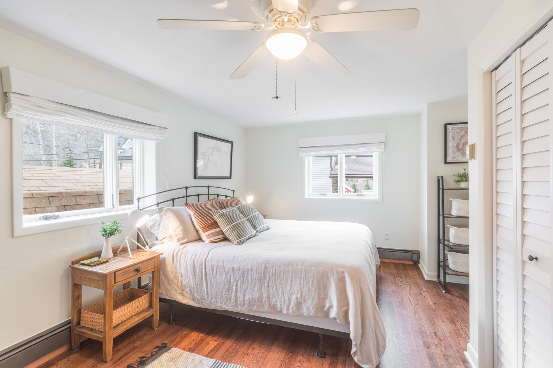 2 bedrooms, desk, iron/ironing board, free WiFi