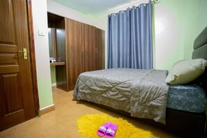 2 Schlafzimmer, Schreibtisch, Bügeleisen/Bügelbrett, kostenloses WLAN