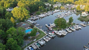 Unclassified image, 5 of 29, button - The Highlands in Harbor Club Resort w/Pool. (South Haven)