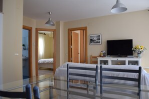 2 bedrooms, desk, iron/ironing board, free WiFi - La Abuela Isabel, Charming apartment, Arnedillo (Arnedillo)