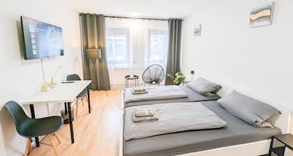 2 room apartment right in Stuttgart city 6 people