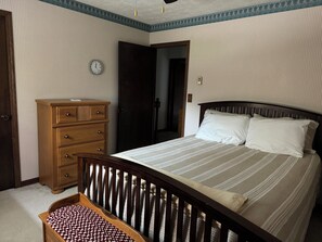 4 habitaciones, escritorio, wifi gratis y ropa de cama 