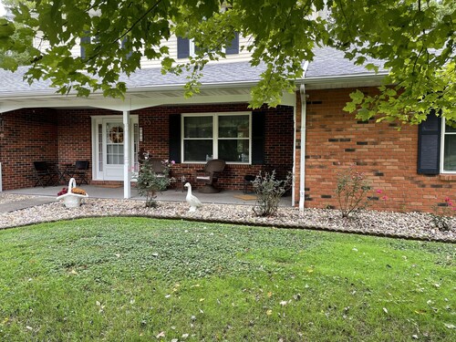 Large Home in Southeast, Ohio