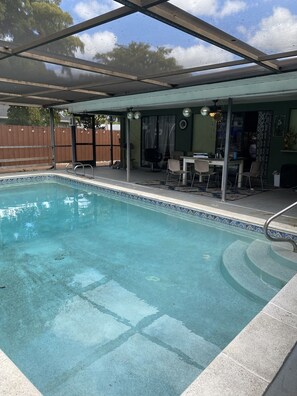 Piscine extérieure