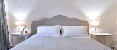 4 camere, una scrivania, Wi-Fi gratuito, lenzuola