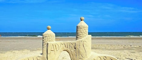 Am Strand, Liegestühle