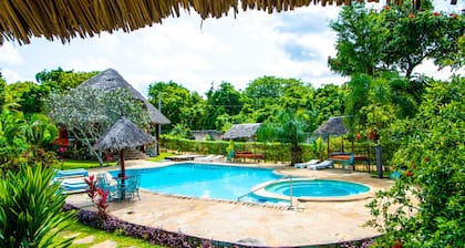Oasis Villas- Diani Beach -5 mins walk to the Beach!