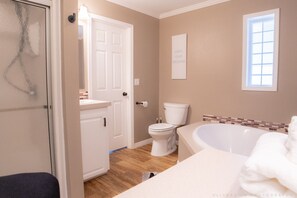Bathroom - Ready for Disney! Stylish Home 9 miles from Parks! (Davenport)