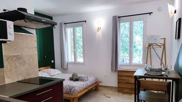 1 bedroom, WiFi, bed sheets