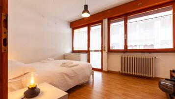 2 camere, ferro/asse da stiro, Wi-Fi gratuito, lenzuola