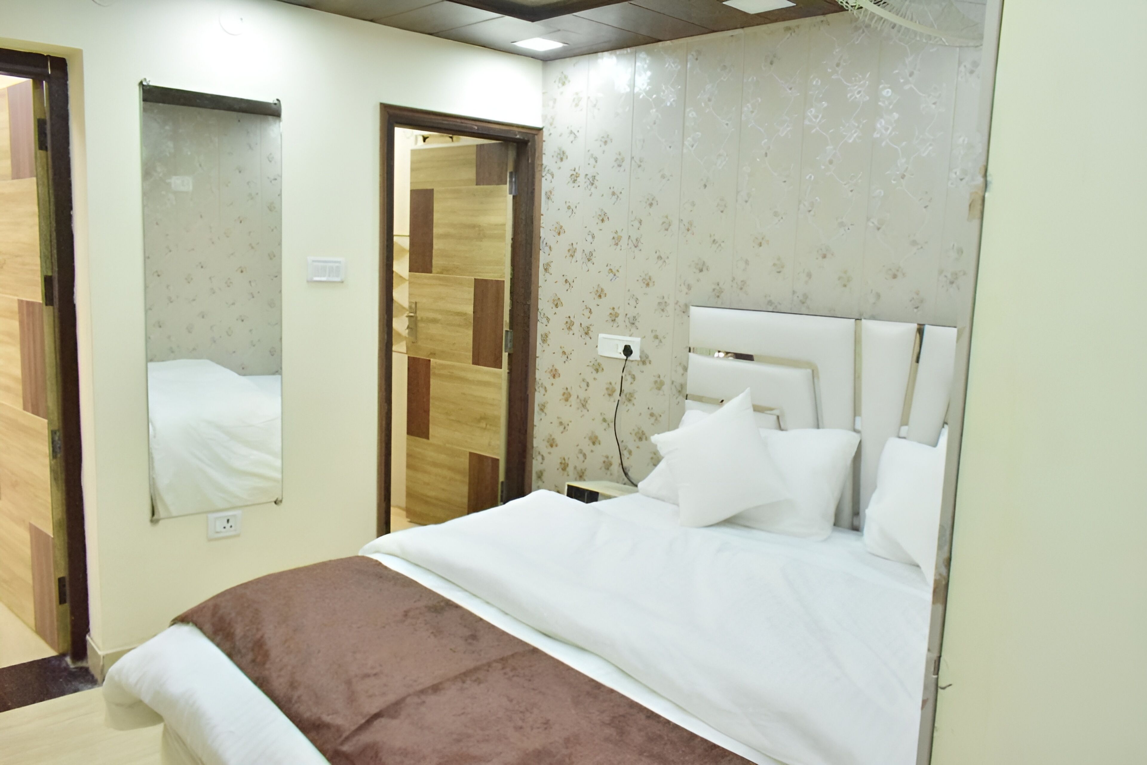 4 dormitorios, tabla de planchar con plancha, wifi gratis y ropa de cama
