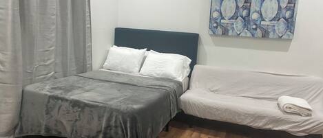 1 bedroom, in-room safe, desk, iron/ironing board