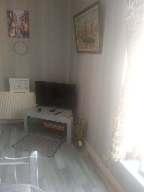 Living area - House (Bourbonne-les-Bains)