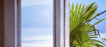 Award-winning country stone houses with fantastic sea views in the nature park