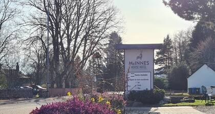 Private Cabin- Tiny Home