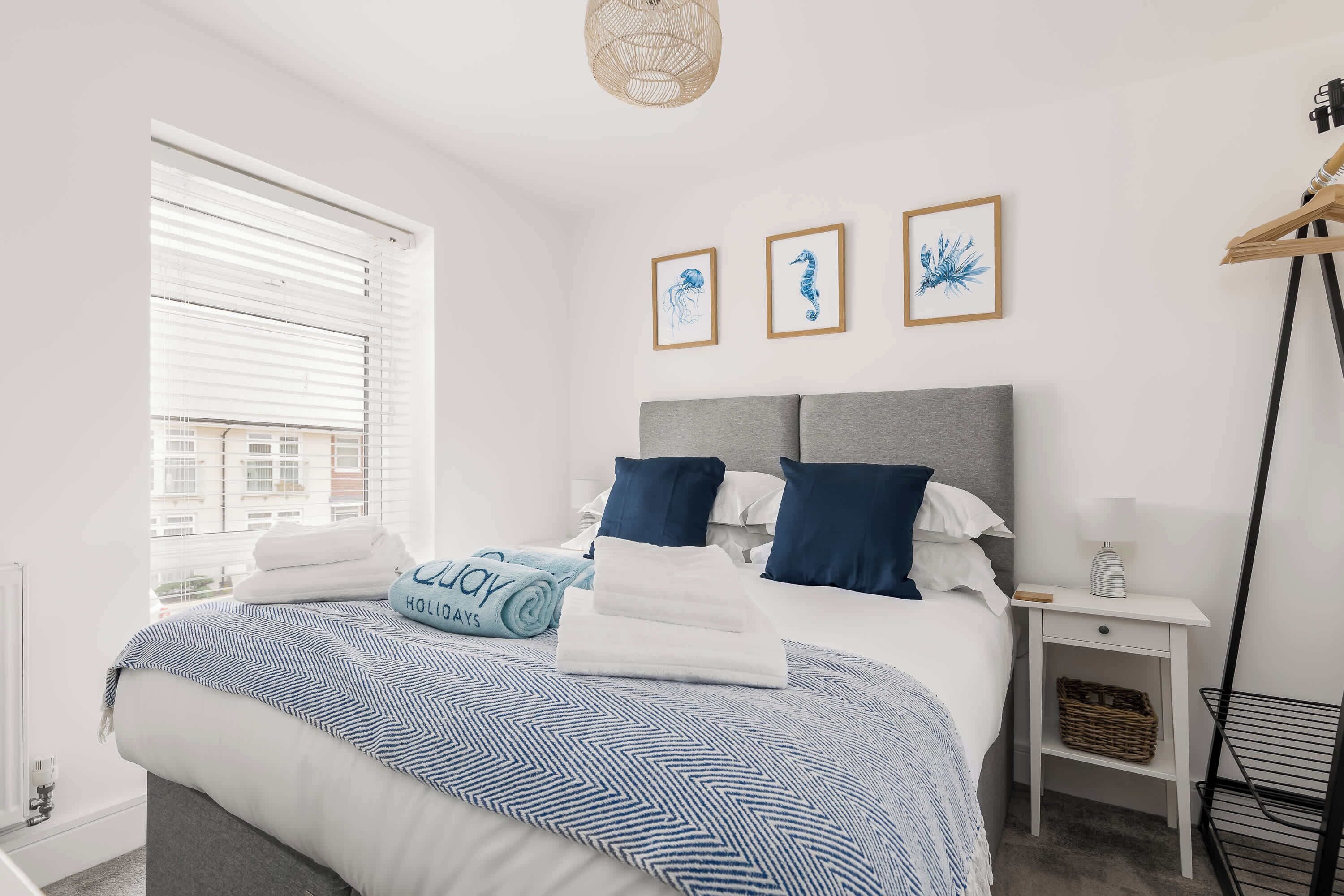 2 室のベッドルーム、アイロン / アイロン台、WiFi、ベッドシーツ