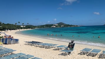 Playa en los alrededores