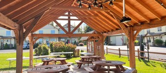 BBC11 Two-Story townhouse in Black Bear Crossing with slope access