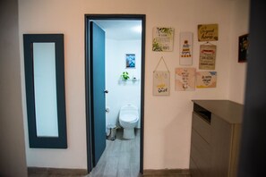 Shower, hair dryer, towels, soap - Departamento La normal (Guadalajara)