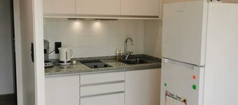 5' from the freeway, ideal for a family break