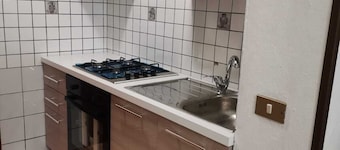 2 Bedroom Private vacation home in Zaccanopoli