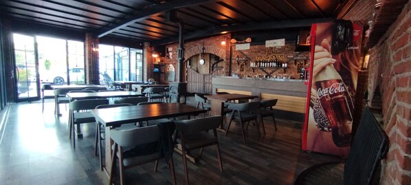 Bao gồm bữa sáng kiểu Âu hàng ngày 