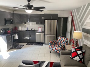 TV connectée, Netflix, livres, services de streaming