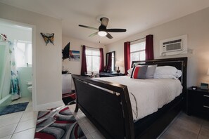 Schreibtisch, Bügeleisen/Bügelbrett, Reisekinderbett, kostenloses WLAN