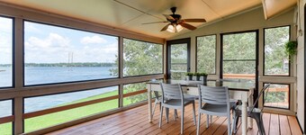 BEAUTIFUL RESORT LAKEHOUSE!