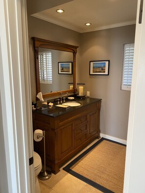 Bathtub